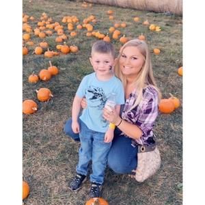 Meet your Posher, Kassandra